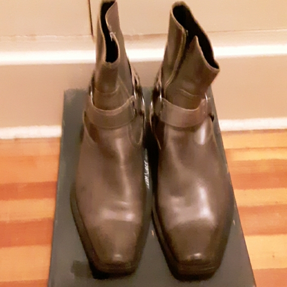 Mens Boots - Picture 1 of 4
